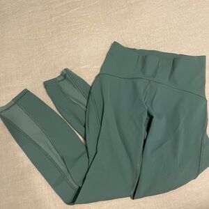 Lululemon Wonder Train Leggings